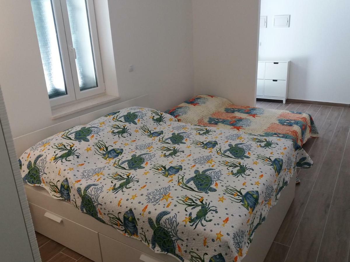 Apartment Kadic Dugi Rat Kültér fotó