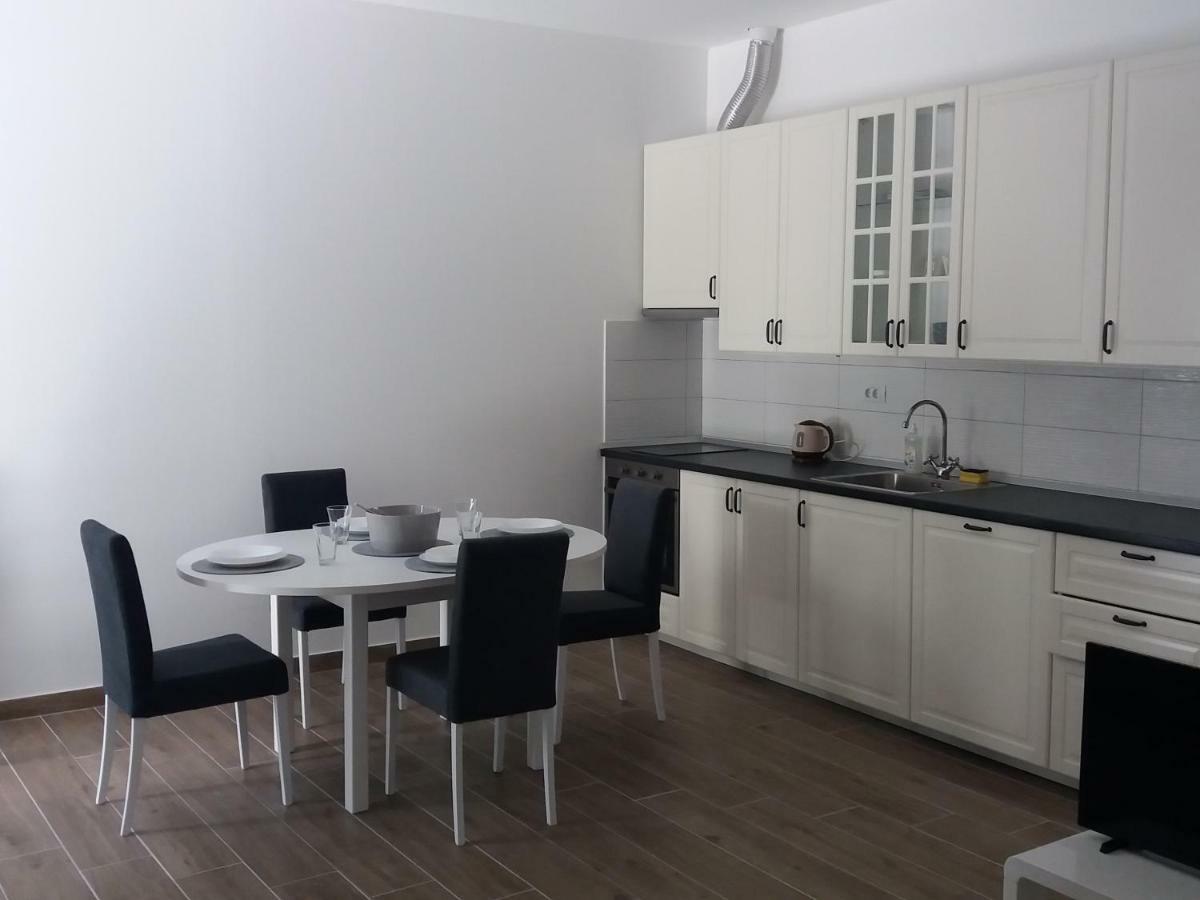 Apartment Kadic Dugi Rat Kültér fotó